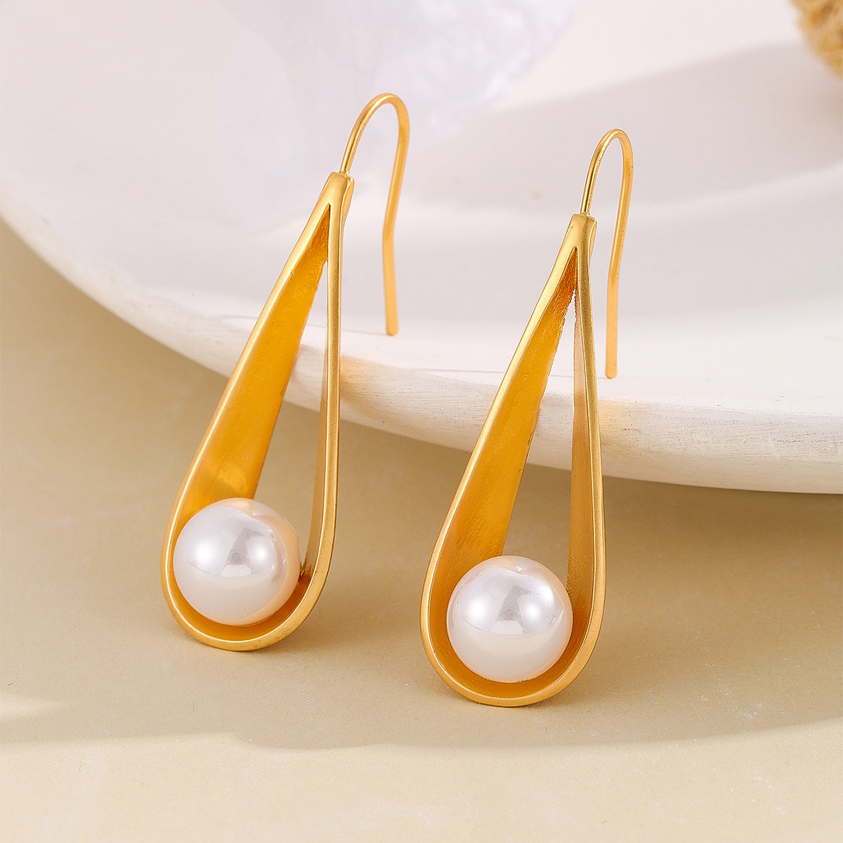 Elegant Pearl Earring for Every Occasion