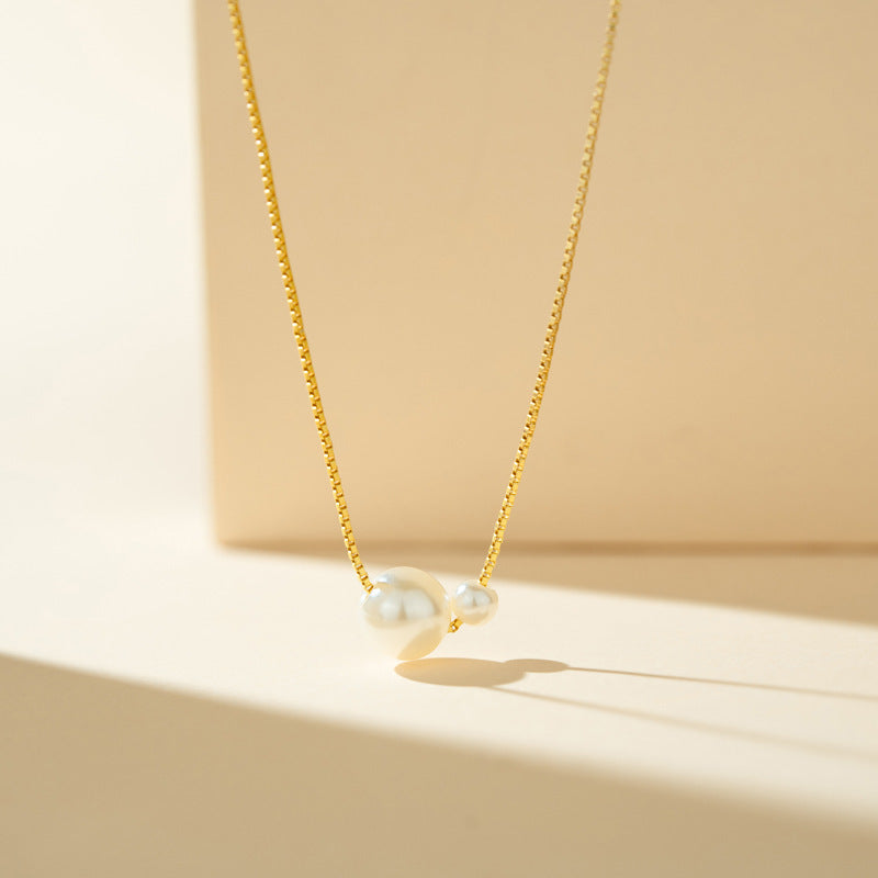 Beautiful Pearl Necklace with Unique Style