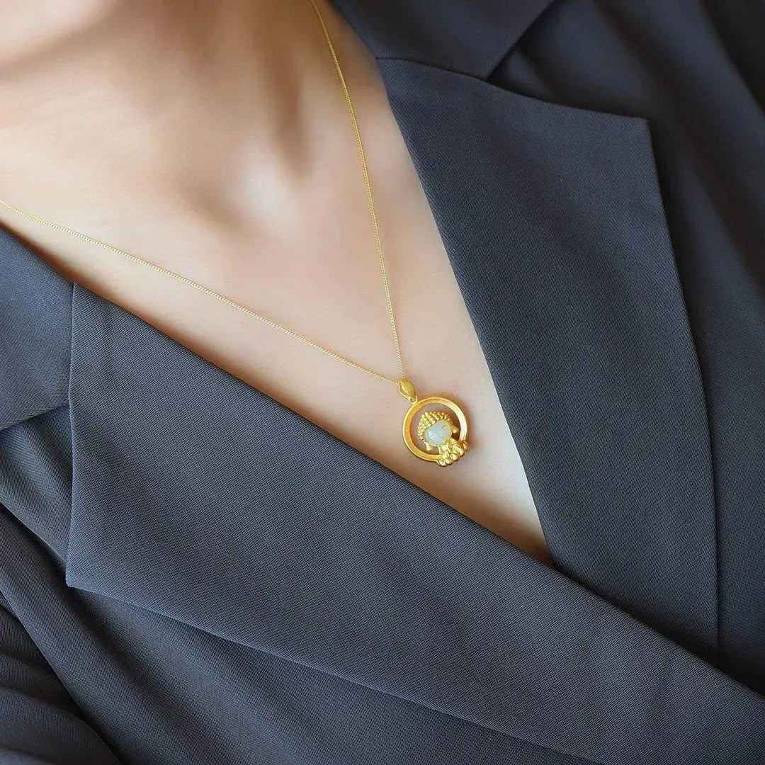 Beautiful Gold Necklace with Unique Style