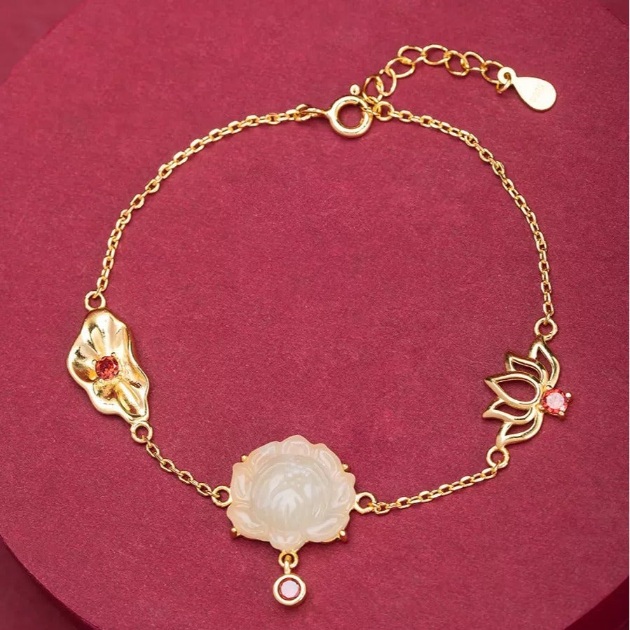 Stunning Gold Bracelet for Daily Wear
