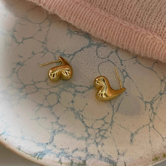 Classic Earring with Timeless Appeal