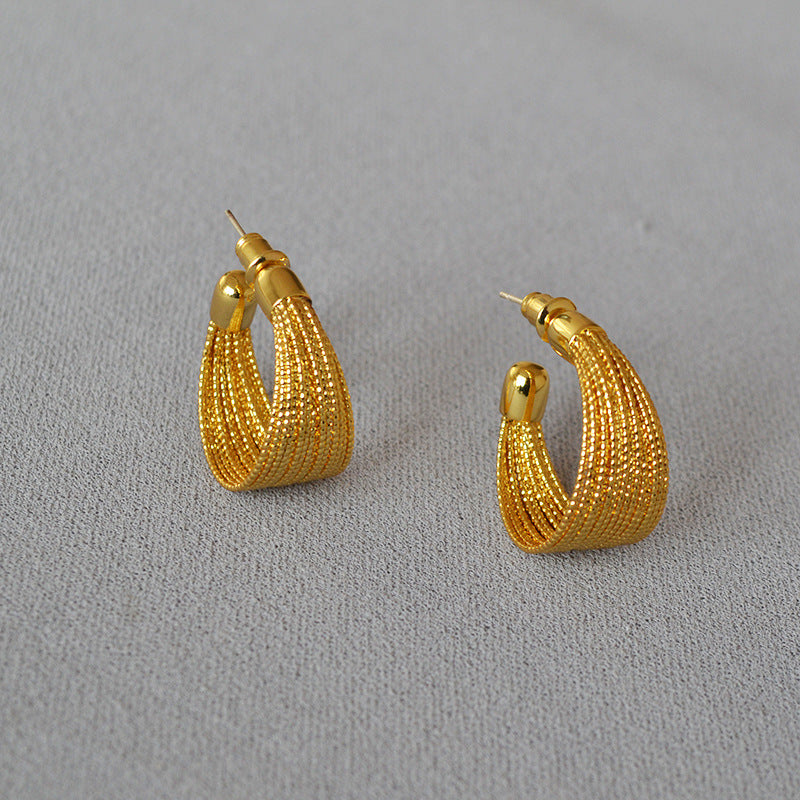 Beautiful Gold Earring with Unique Style