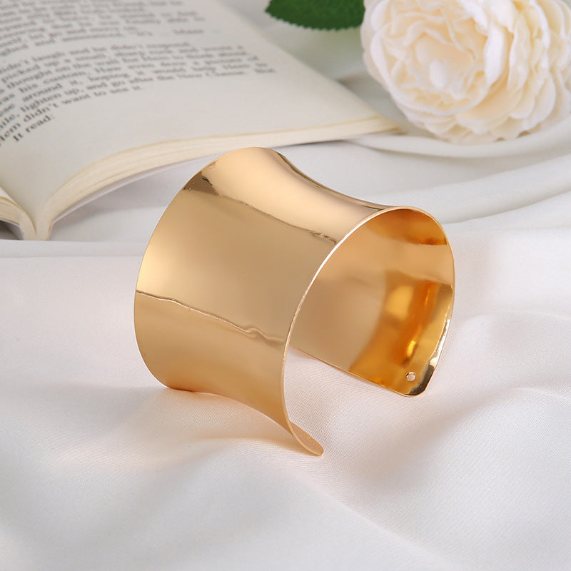 Romantic Bracelet for Special Moments