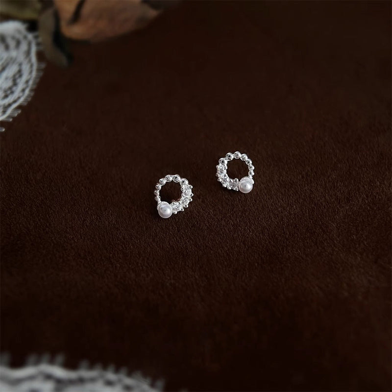 Stunning Pearl Earring for Daily Wear