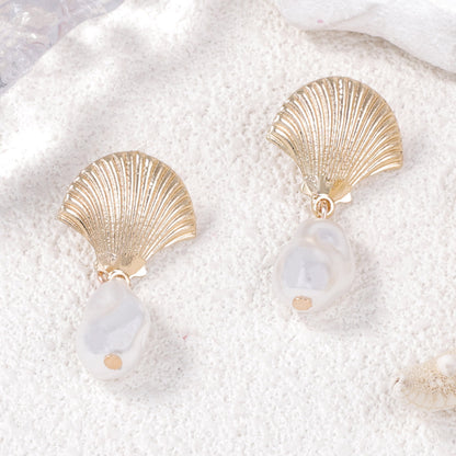 Romantic Pearl Earring for Special Moments