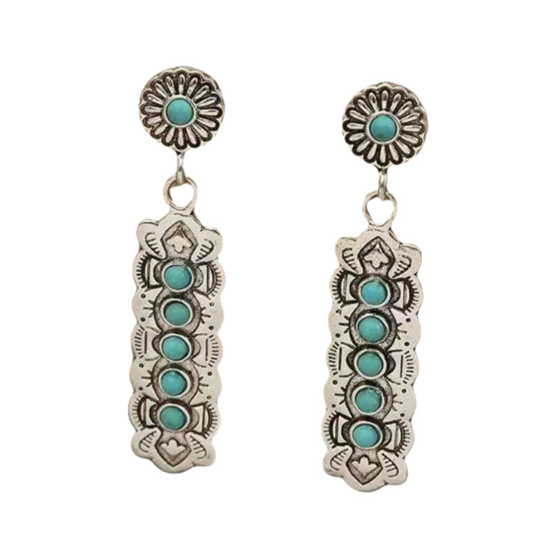 Charming Earring for Any Occasion