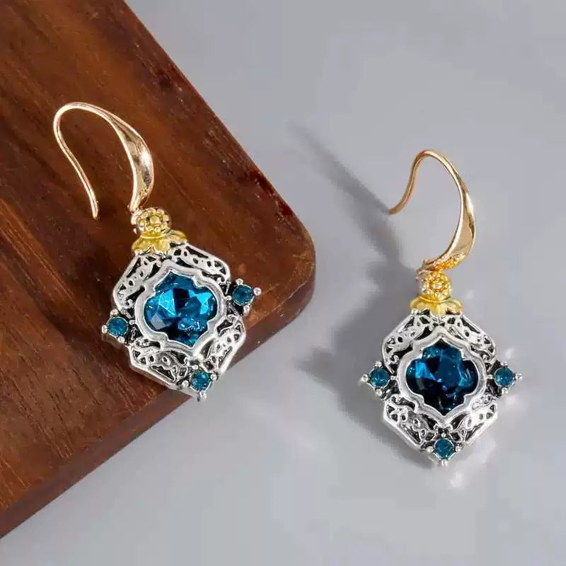 Charming Earring for Any Occasion