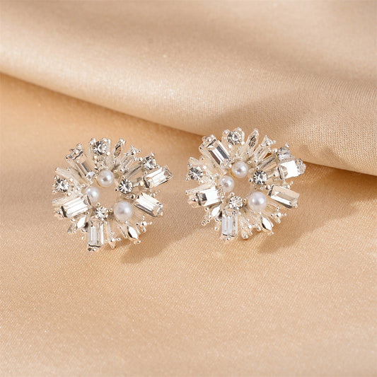 Charming Pearl Earring for Any Occasion