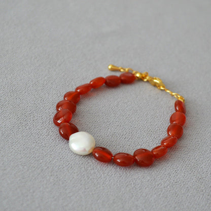 Beautiful Pearl Necklace with Unique Style