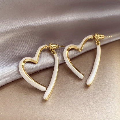 Delicate Artisan Pearl Earring