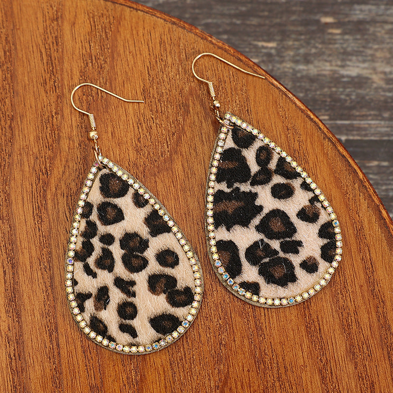 Charming Earring for Any Occasion