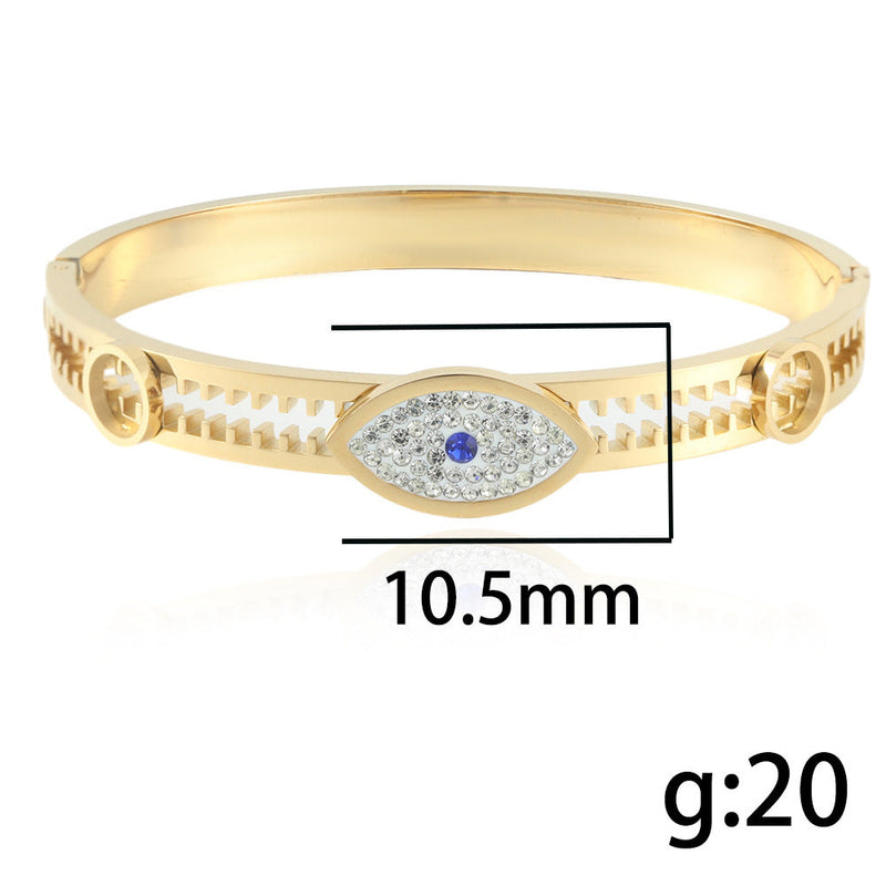 Beautiful Bracelet with Unique Style