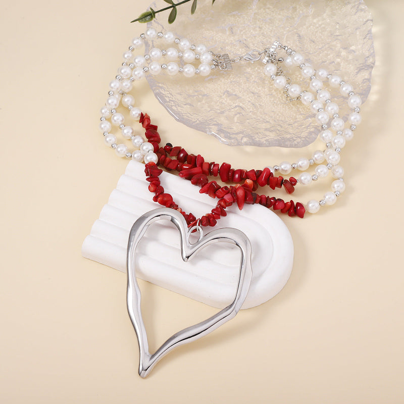 Beautiful Pearl Necklace with Unique Style