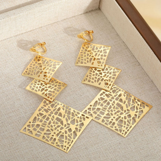 Classic Earring with Timeless Appeal