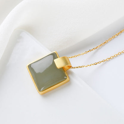 Beautiful Gold Necklace with Unique Style