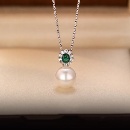 Classic Pearl Necklace with Timeless Appeal