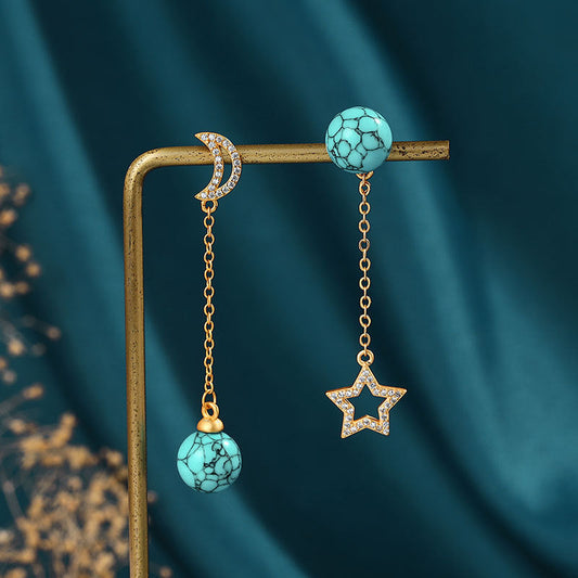 Romantic Gold Earring for Special Moments