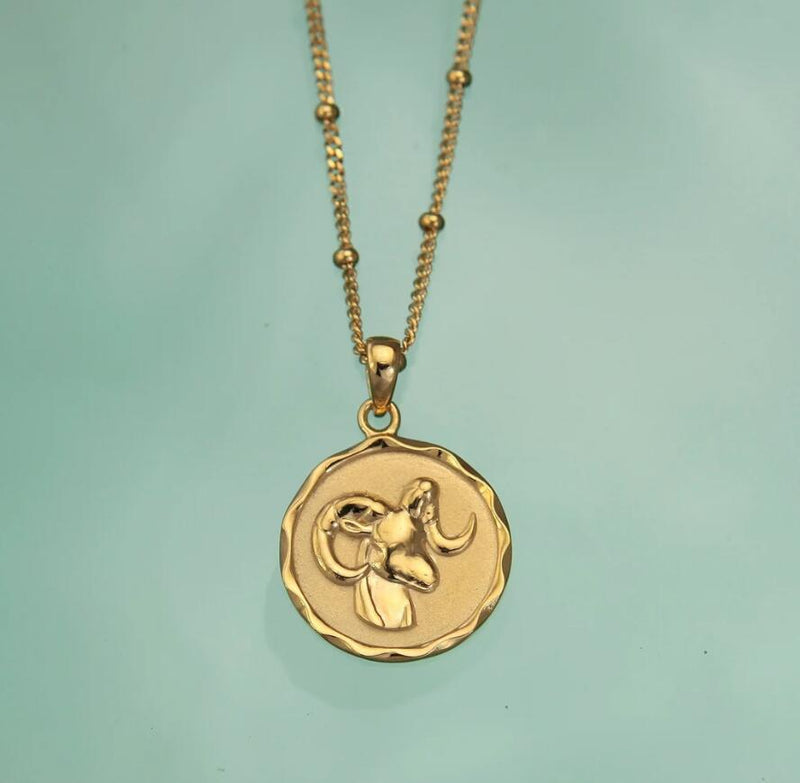Beautiful Gold Necklace with Unique Style