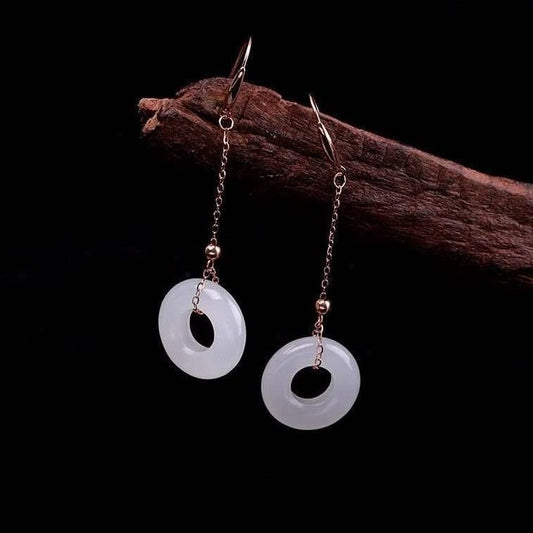 Elegant Silver Earring for Every Occasion