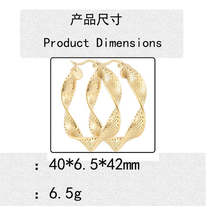 Classic Gold Earring with Timeless Appeal