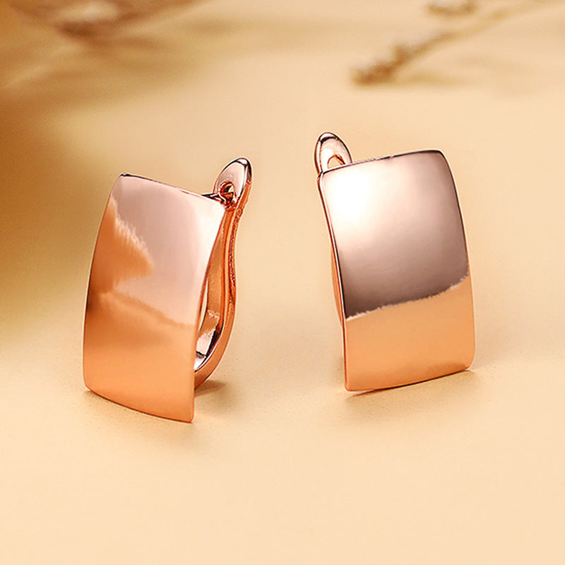 Stunning Gold Earring for Daily Wear