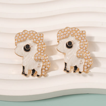 Classic Pearl Earring with Timeless Appeal