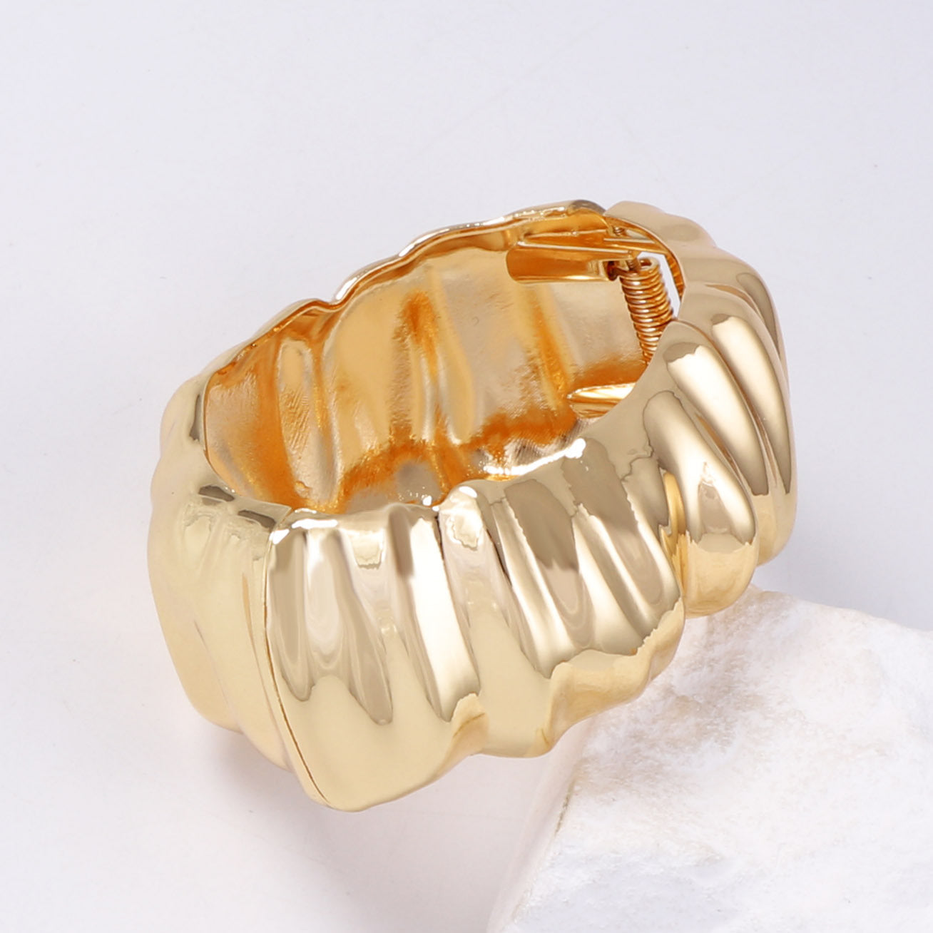 Beautiful Bracelet with Unique Style