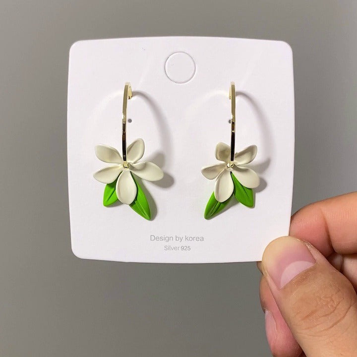 Romantic Earring for Special Moments