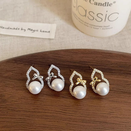 Classic Pearl Earring with Timeless Appeal