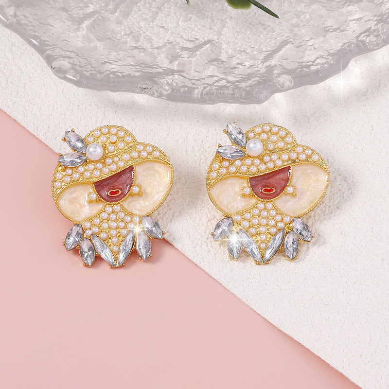 Beautiful Pearl Earring with Unique Style