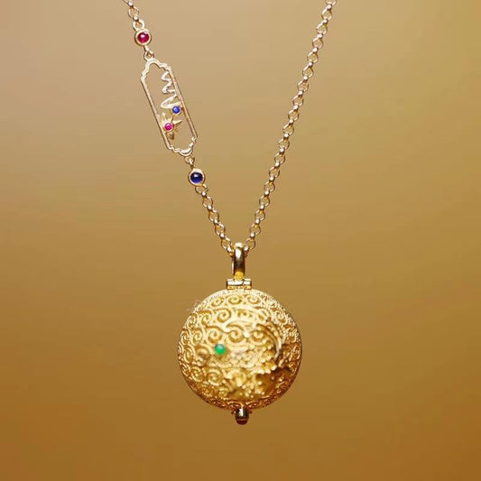Beautiful Pendant with Unique Style