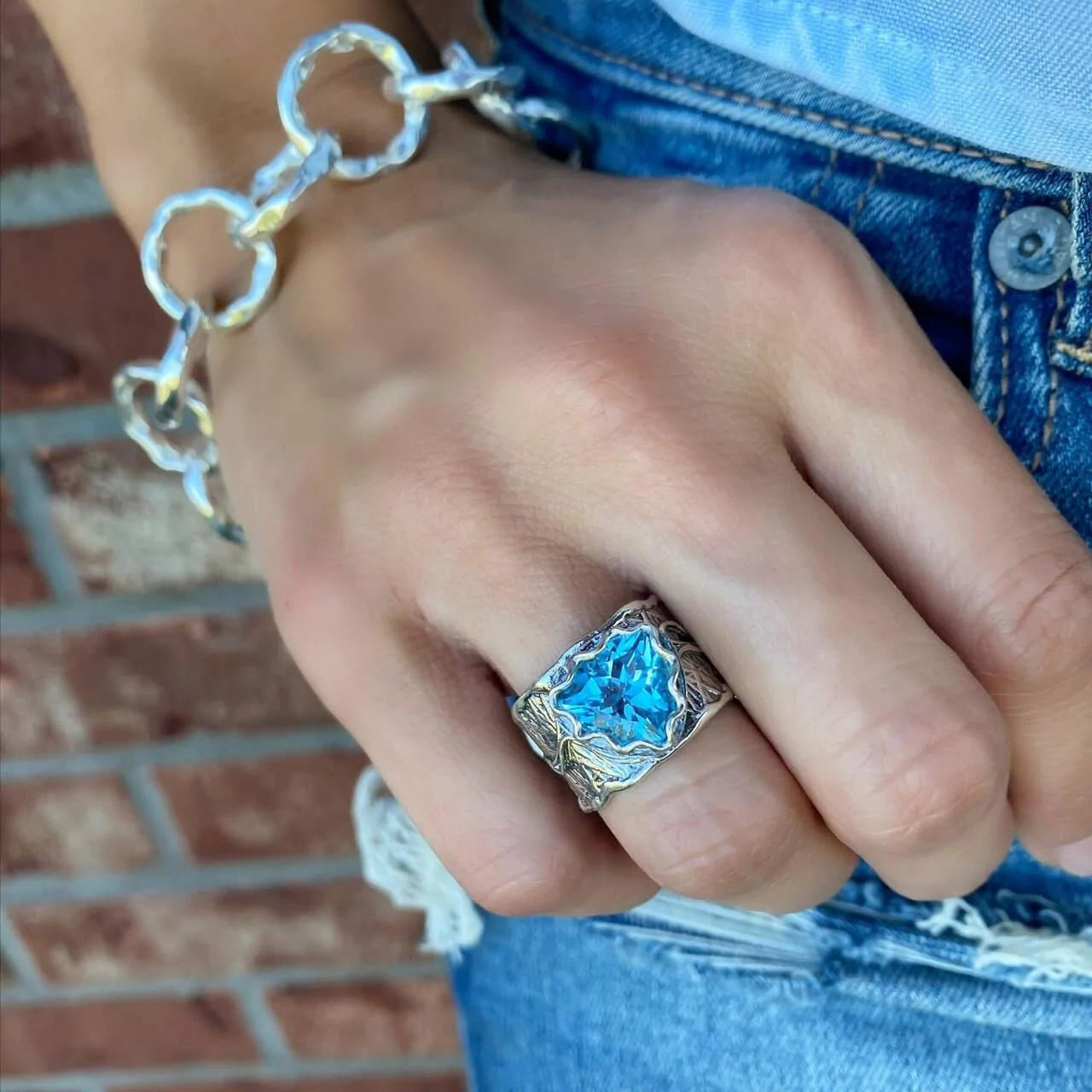 Classic Ring with Timeless Appeal