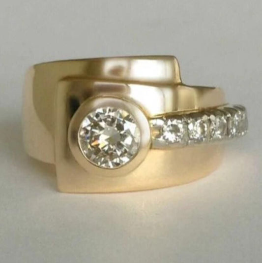 Romantic Gold Ring for Special Moments