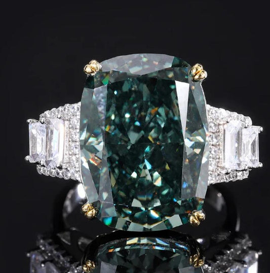 Stunning Ring for Daily Wear