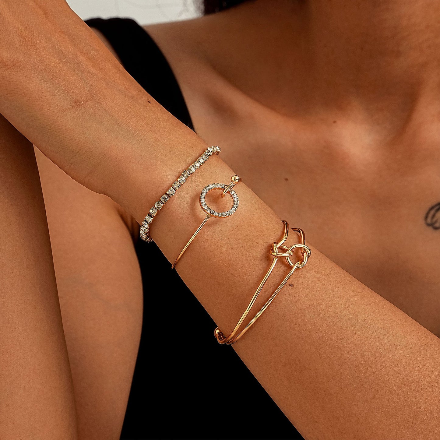 Charming Gold Set for Any Occasion