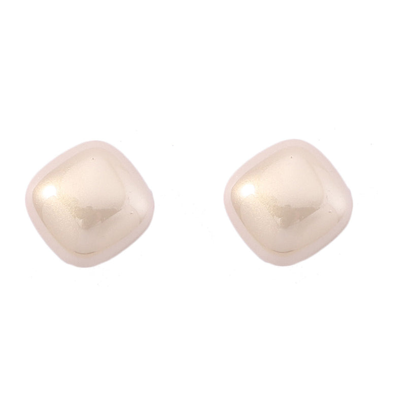 Stunning Pearl Earring for Daily Wear