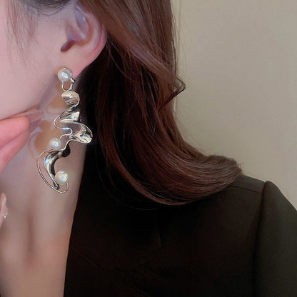 Charming Pearl Earring for Any Occasion