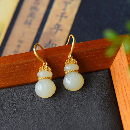 Charming Gold Earring for Any Occasion