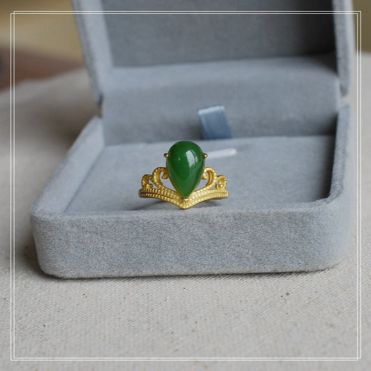 Charming Gold Ring for Any Occasion