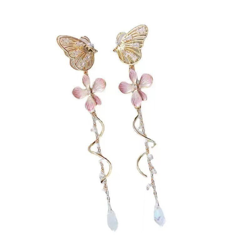 Beautiful Gold Earring with Unique Style