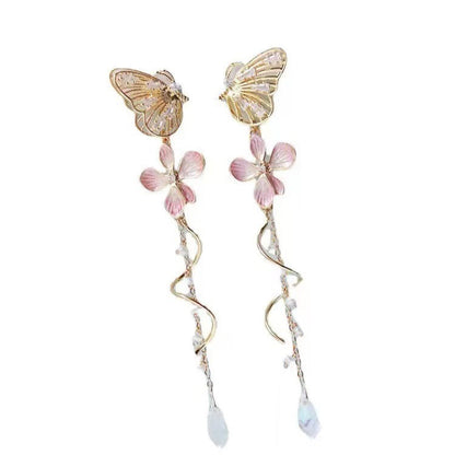 Romantic Gold Earring for Special Moments