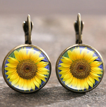 Charming Earring for Any Occasion