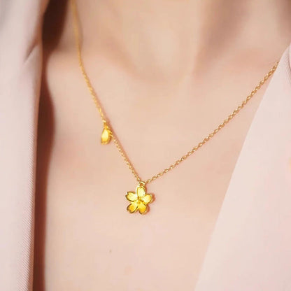 Beautiful Gold Necklace with Unique Style