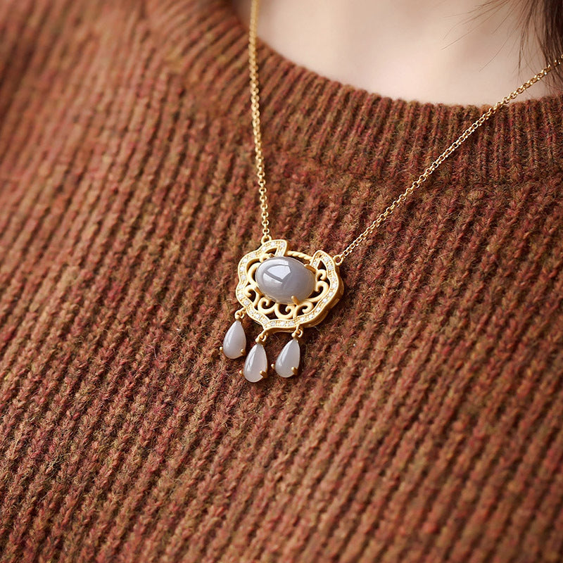 Stunning Gold Necklace for Daily Wear