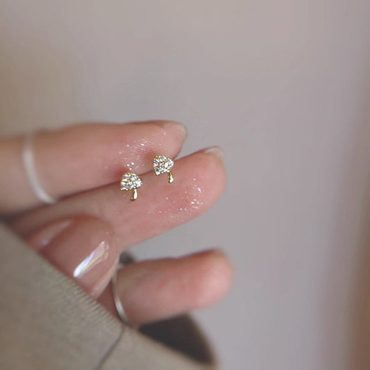 Charming Earring for Any Occasion