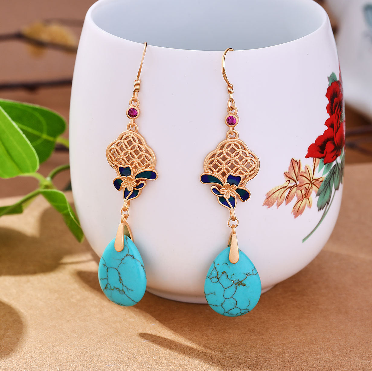 Charming Earring for Any Occasion
