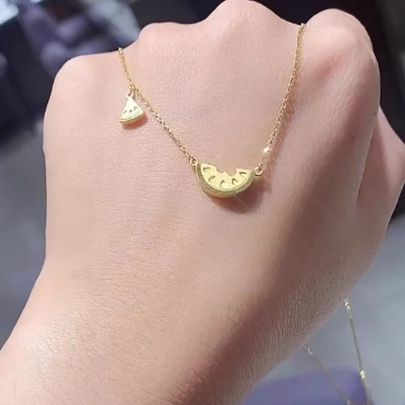 Beautiful Gold Necklace with Unique Style