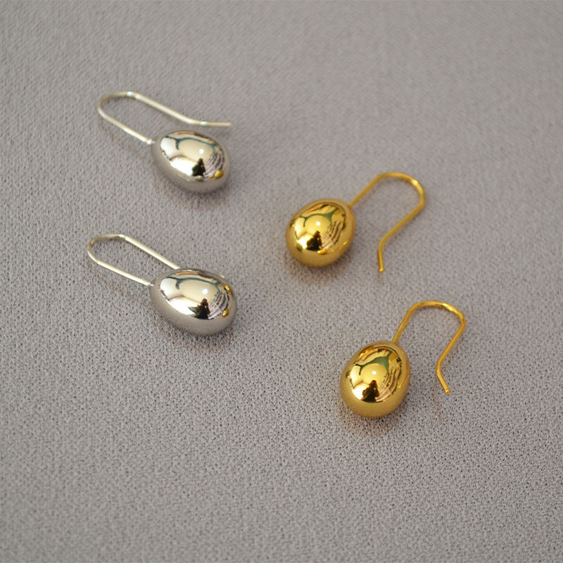 Beautiful Gold Earring with Unique Style