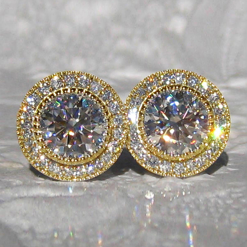 Charming Earring for Any Occasion
