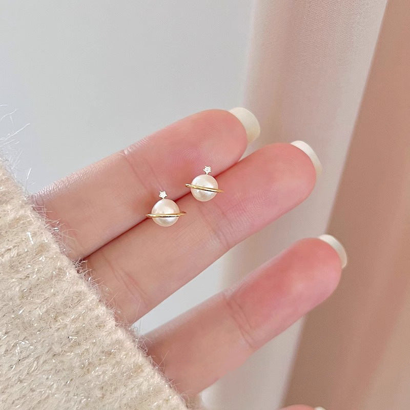 Charming Pearl Earring for Any Occasion